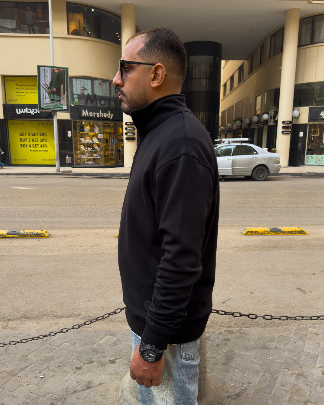 Black Quarter Zipper Sweatshirt